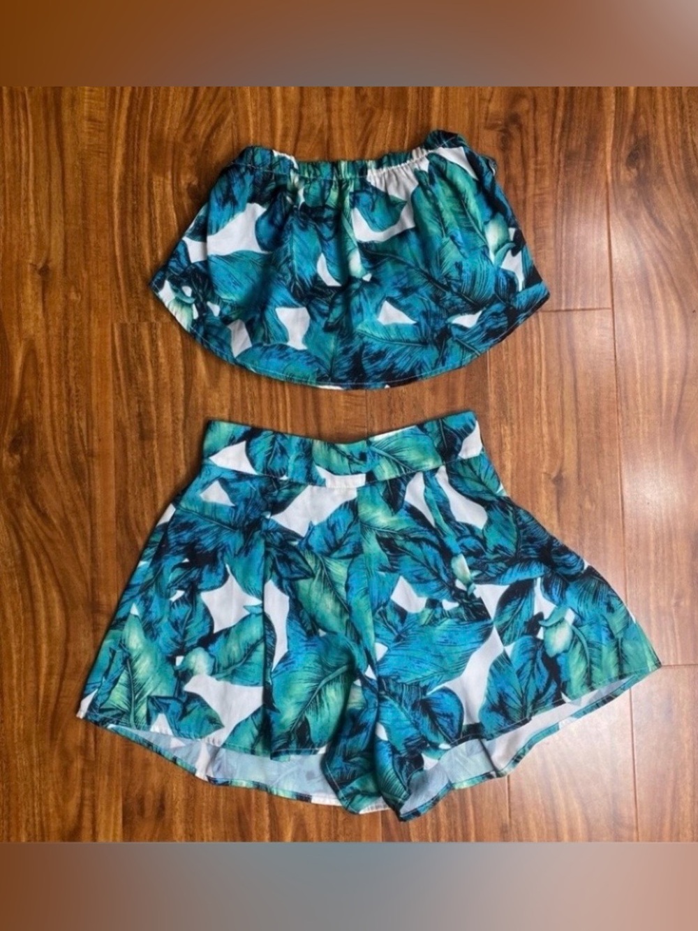 Luxxel Womens Teal White Leaf Print Strapless Flowy Top + Shorts Size Small Boho
